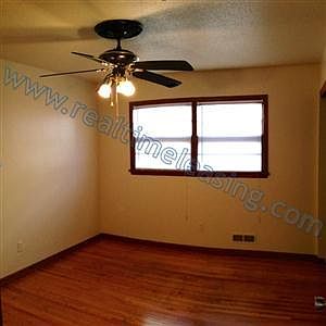5th image of 3414 Lyndale Ave N