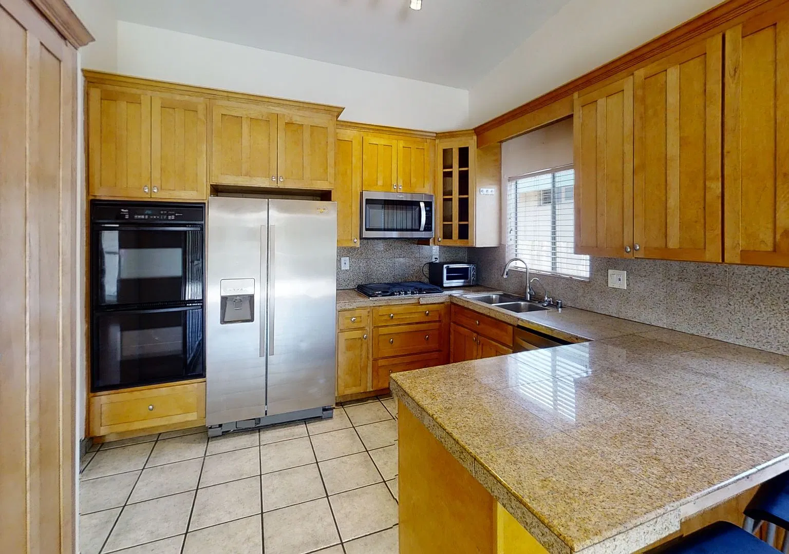 4BR/2BA house with View, private yard! — Photo 4