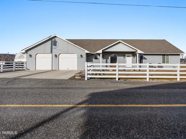 2908 La Framboise Rd, Moxee, WA 98936