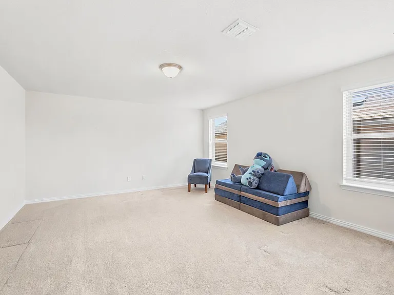 2046 Flametree Ave — Photo 17