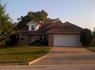 802 Brook Forest Rd, Nixa, MO 65714