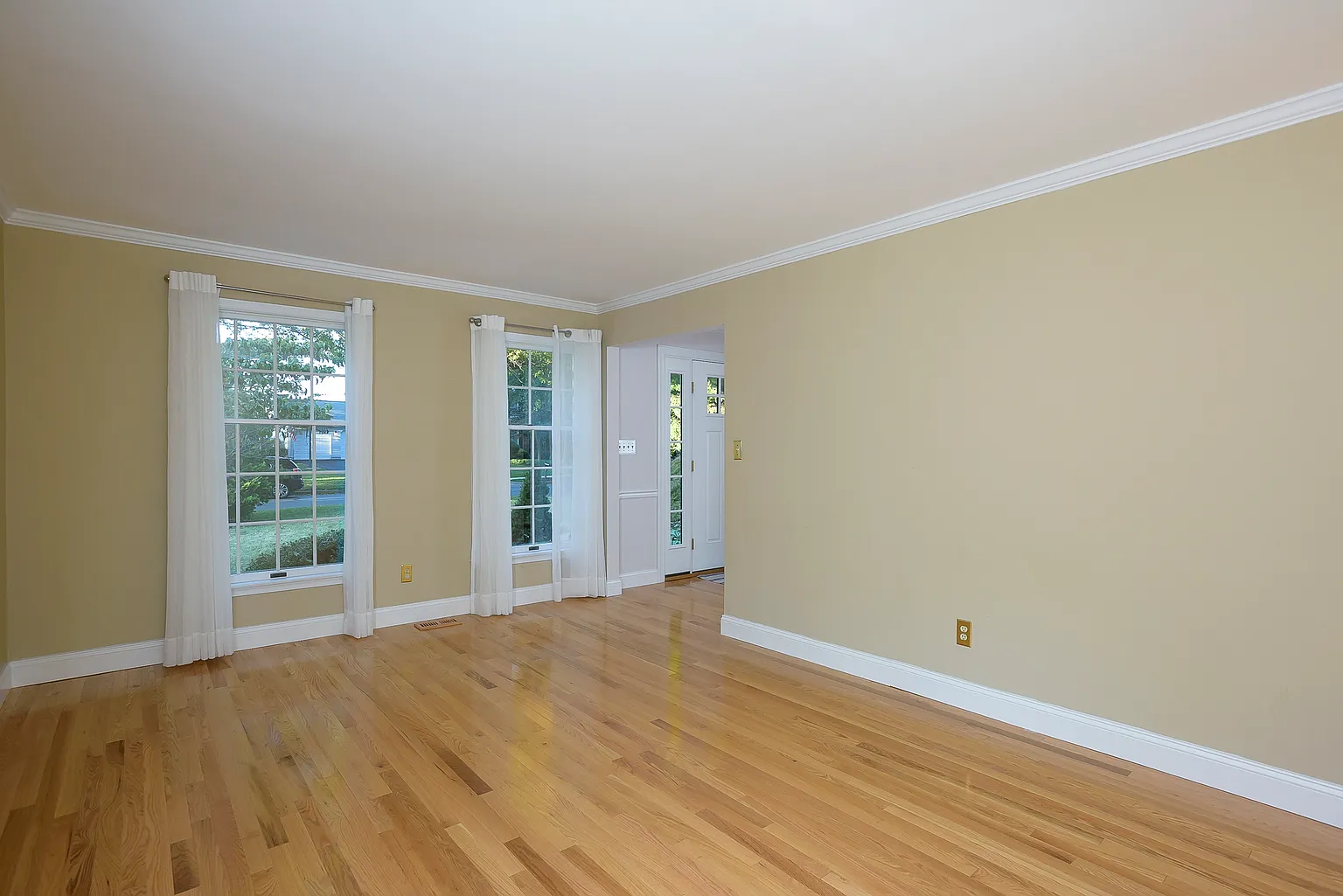 3105 Dunes Dr photo 1