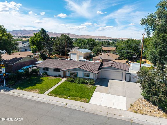 2nd image of 2501 Trentham Way
