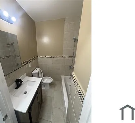 131 Huntington Ter #1 — Photo 1