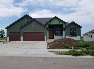 4465 Aspen Dr, Basehor, KS 66007