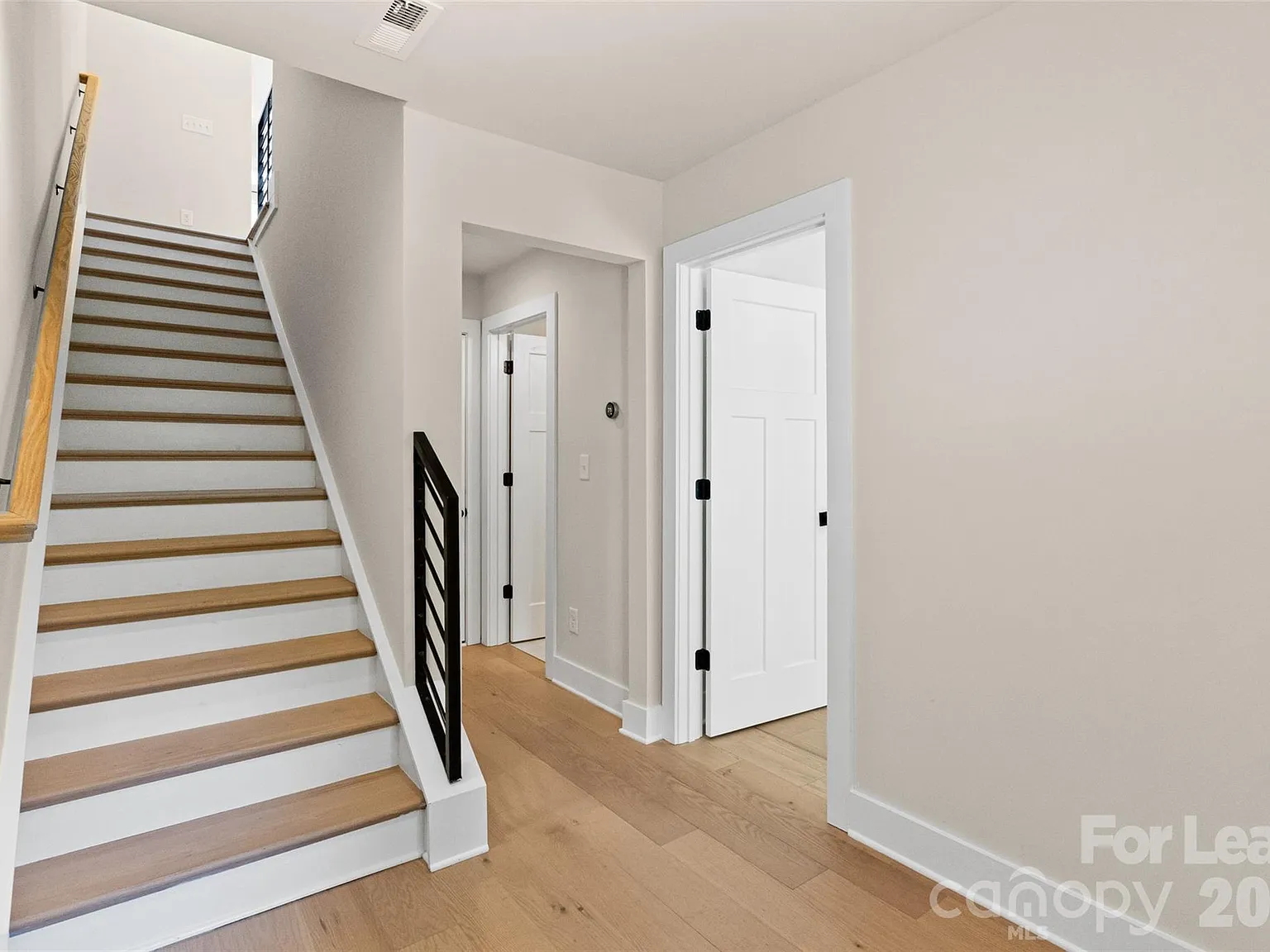 4 bed, 4.5 bath, 2439 sqft, $3,500 — Photo 3