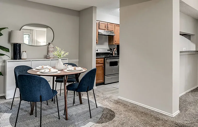 Woodview Apartments — Photo 6