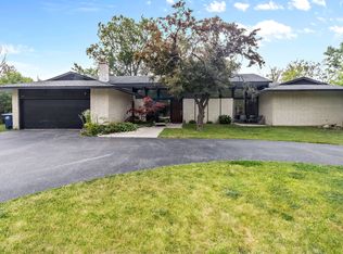 3 Cornell Dr, Lincolnshire, IL