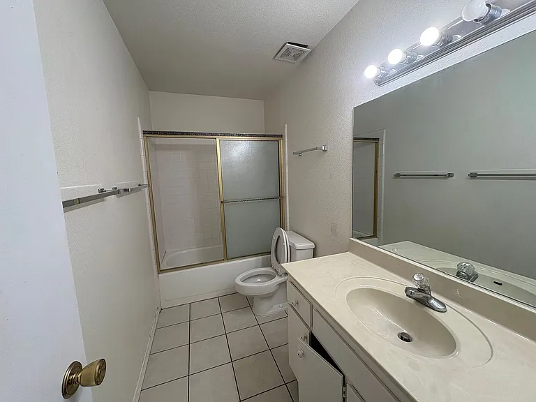 1721 N Fairway Dr — Photo 8