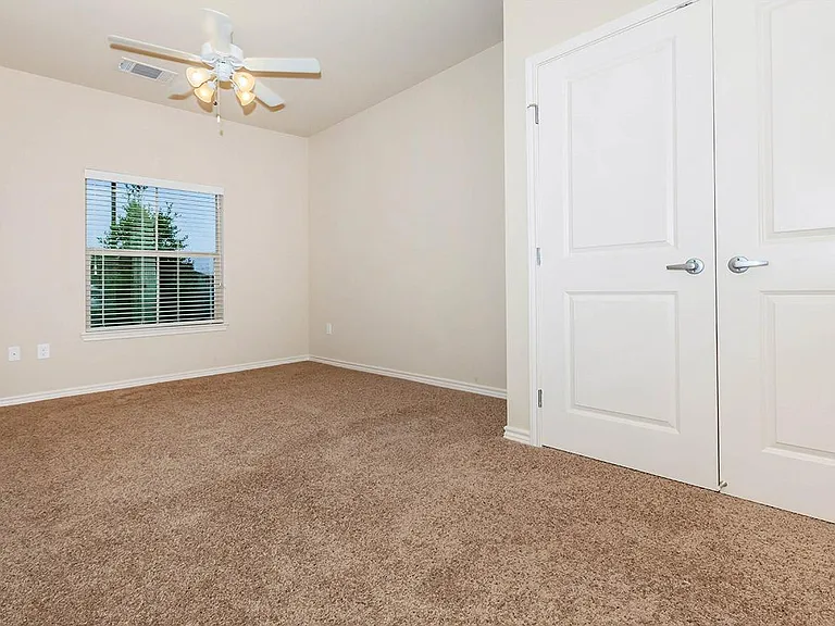 2800 Rodeo Rd — Photo 10