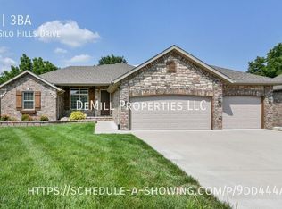 4625 Silo Hills Dr, Springfield, MO 65802