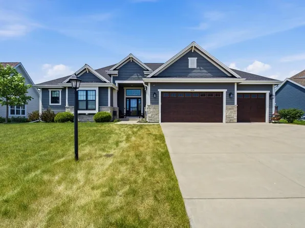 10163 S Woodside COURT, Franklin, WI 53132