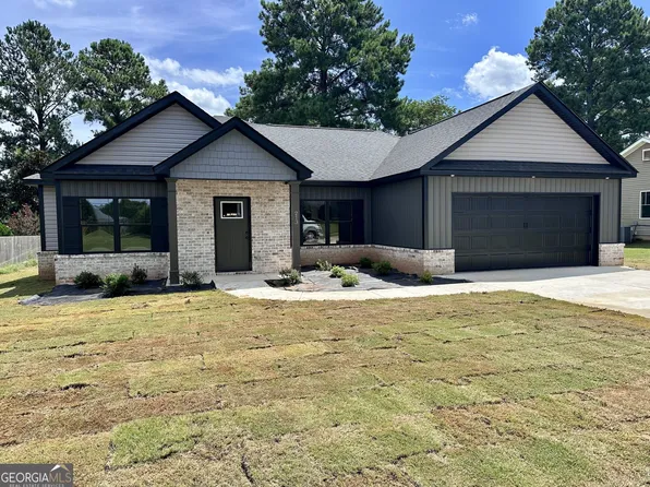 213 Lydia Dr, Bonaire, GA 31005
