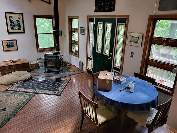 4th image of 530 Hills Fork Ln