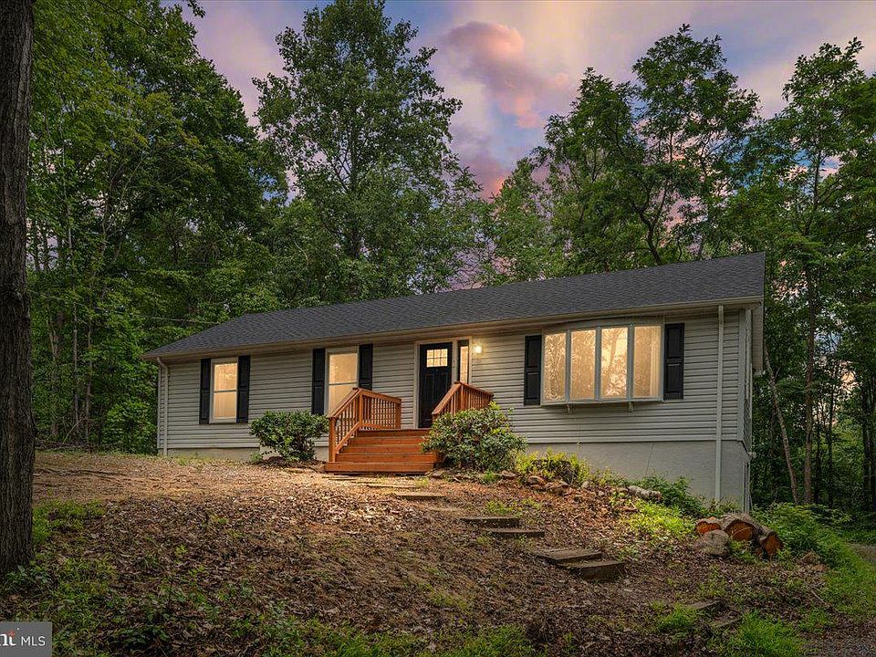 1st image of 208 Mountain Lake Dr