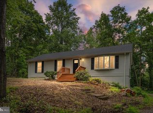 208 Mountain Lake Dr, Front Royal, VA 22630