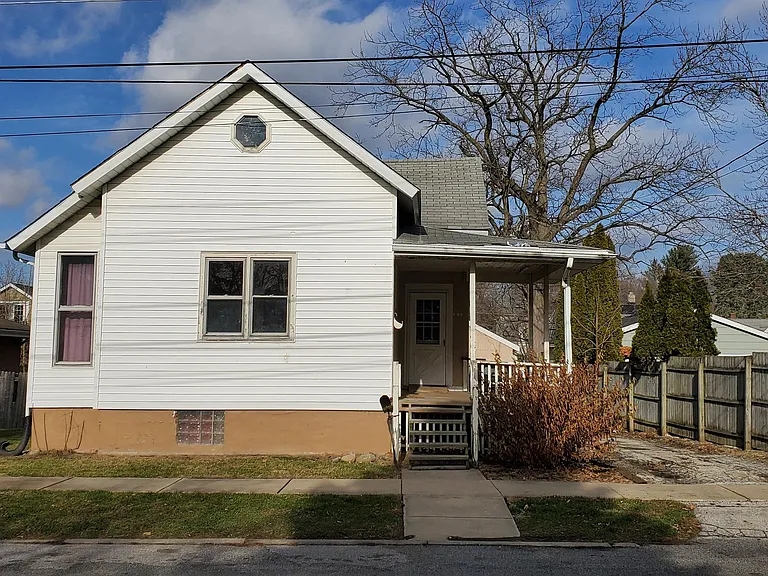 807 Wood St — Photo 6