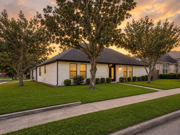 2275 Woodland Springs St, Houston, TX 77077