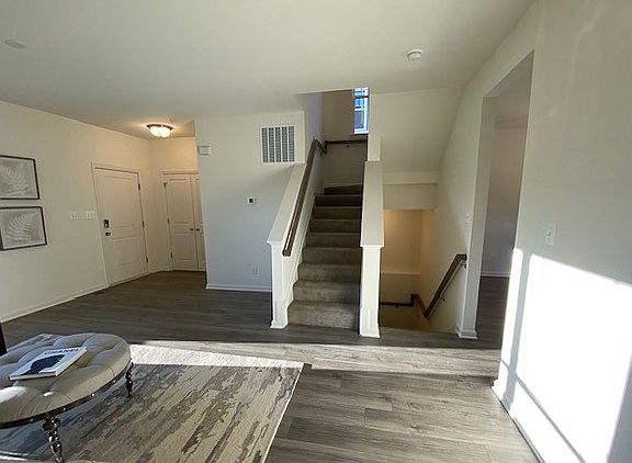 4th image of 13 S George St Homesite 7