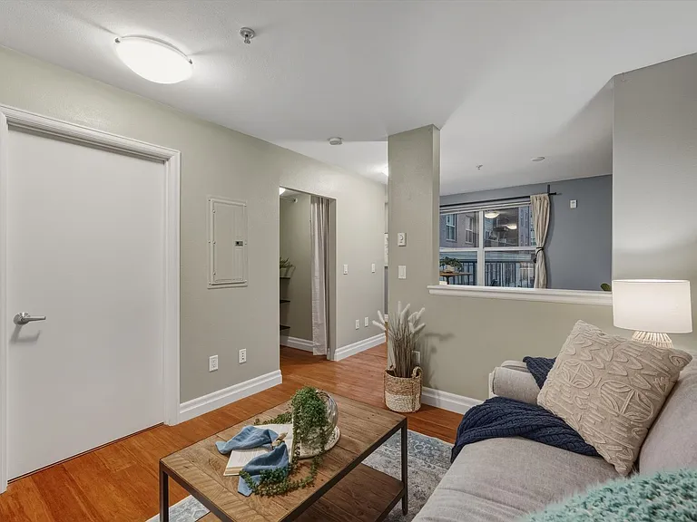 960 Harris Ave #307 — Photo 19