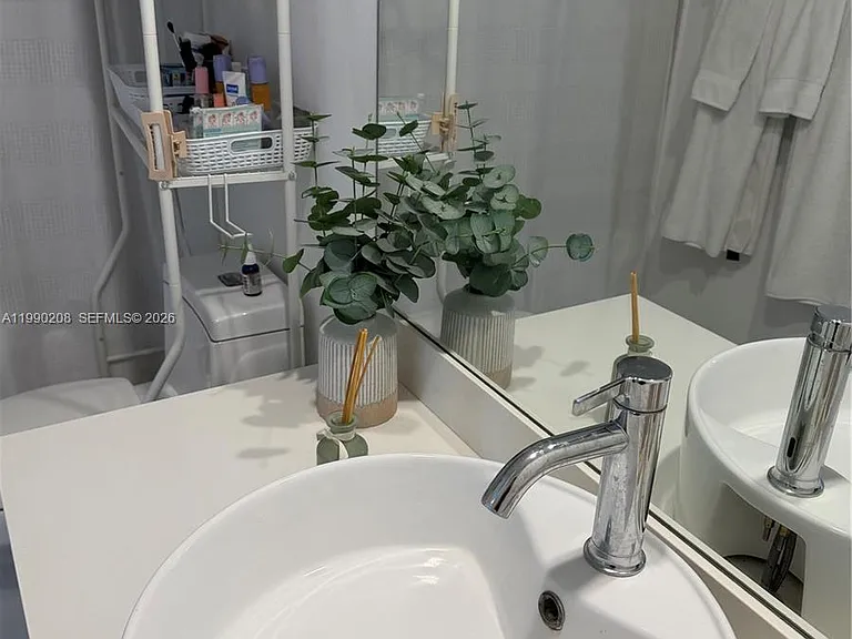 4250 NE Biscayne Blvd #1115 — Photo 23