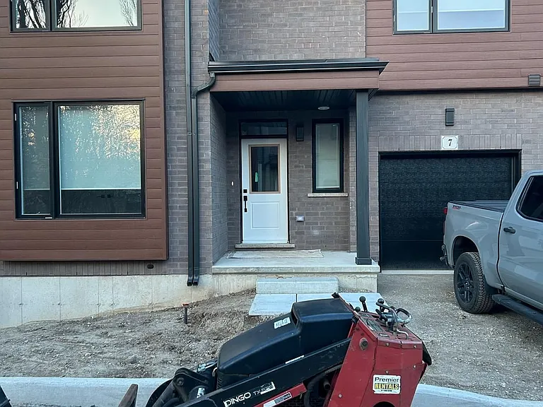264 Blair Rd W #7 — Photo 10