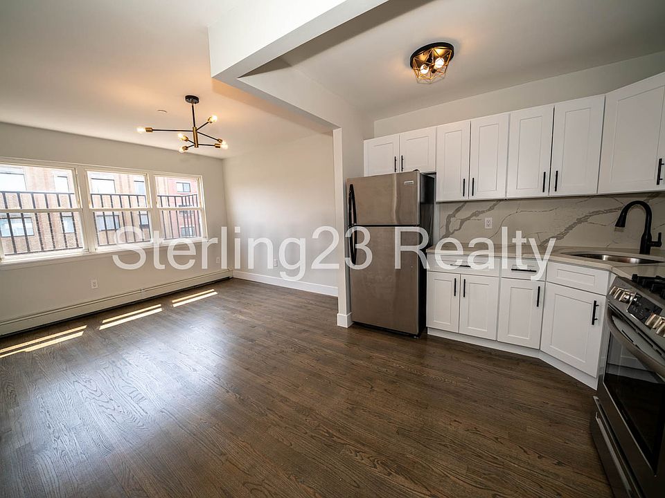 1st image of 3116 31st St APT 4