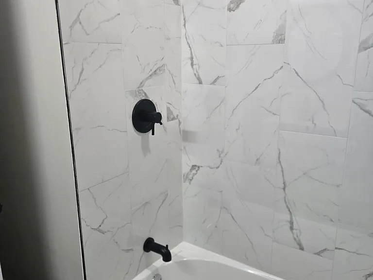 540 Park Ave — Photo 18