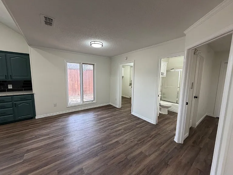 5003 Amherst St — Photo 6
