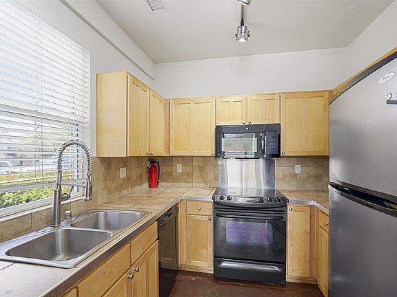 3rd image of 1101 Martin Luther King Ave NE #3