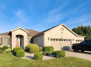 4101 Clearwater Ln, Springfield, IL 62703