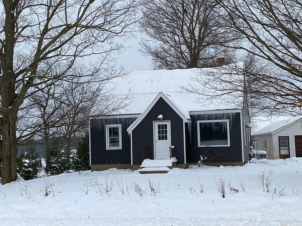 1st image of 10379 Lovers Ln NW