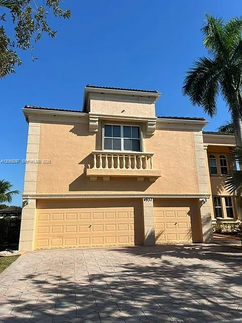5 bed, 4000 sqft, $6,500 — Photo 3