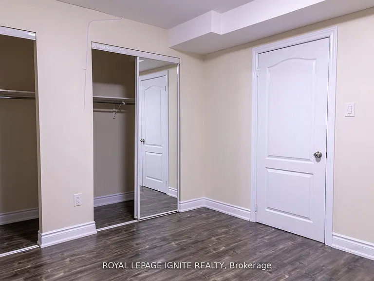 162 Cadillac Cres #LOWER — Photo 15