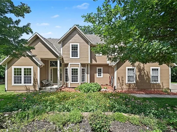 22165 171st St, Basehor, KS 66007