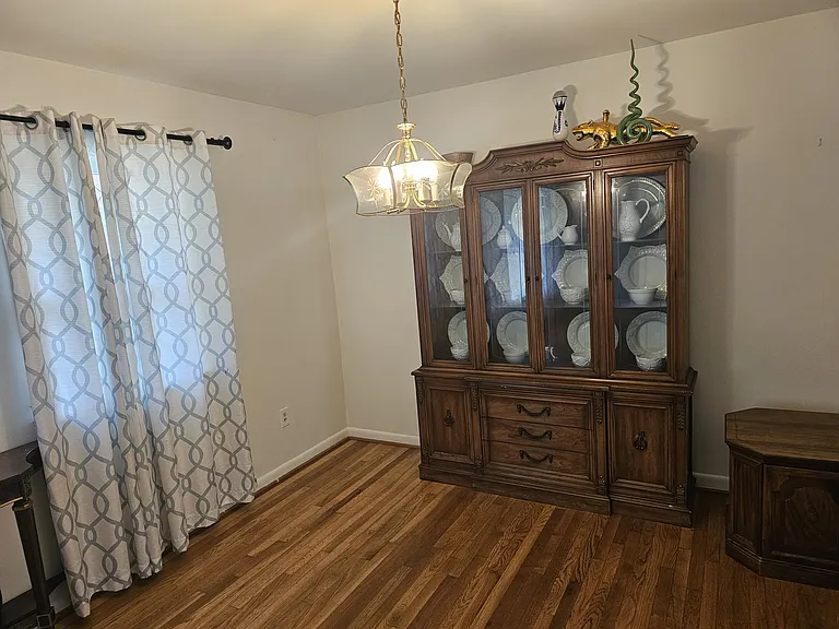 1404 Chilton Dr — Photo 3