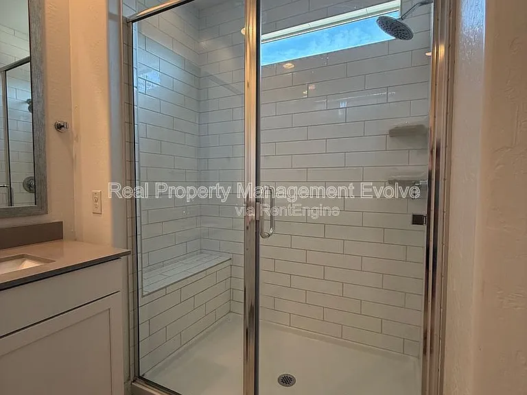 6324 W Warner St — Photo 14