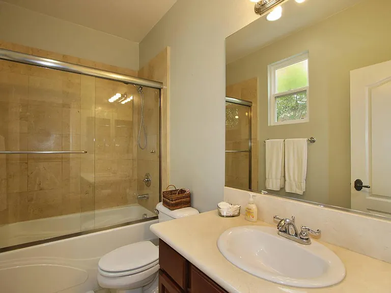 13777 Rosecroft Way — Photo 20