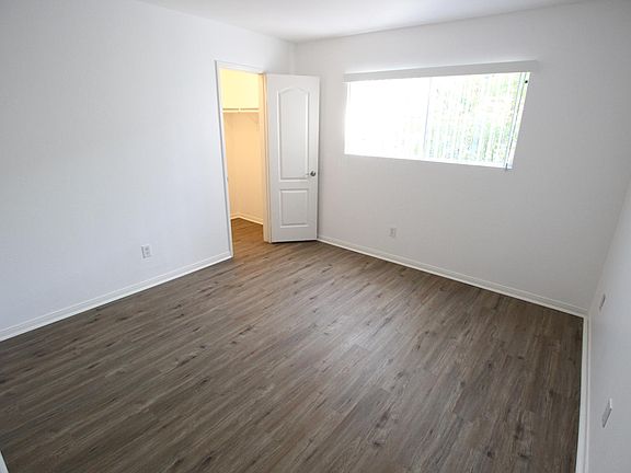 3rd image of 471 Ballantyne St Unit 48