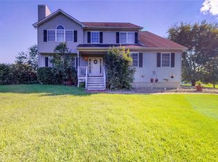 9 Booth Dr, Campbell Hall, NY 10916