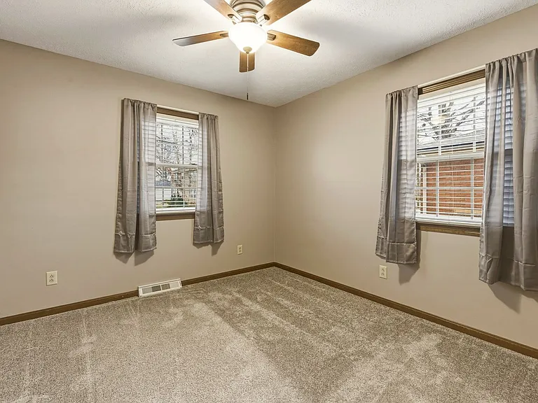 3133 Murr Ln — Photo 6
