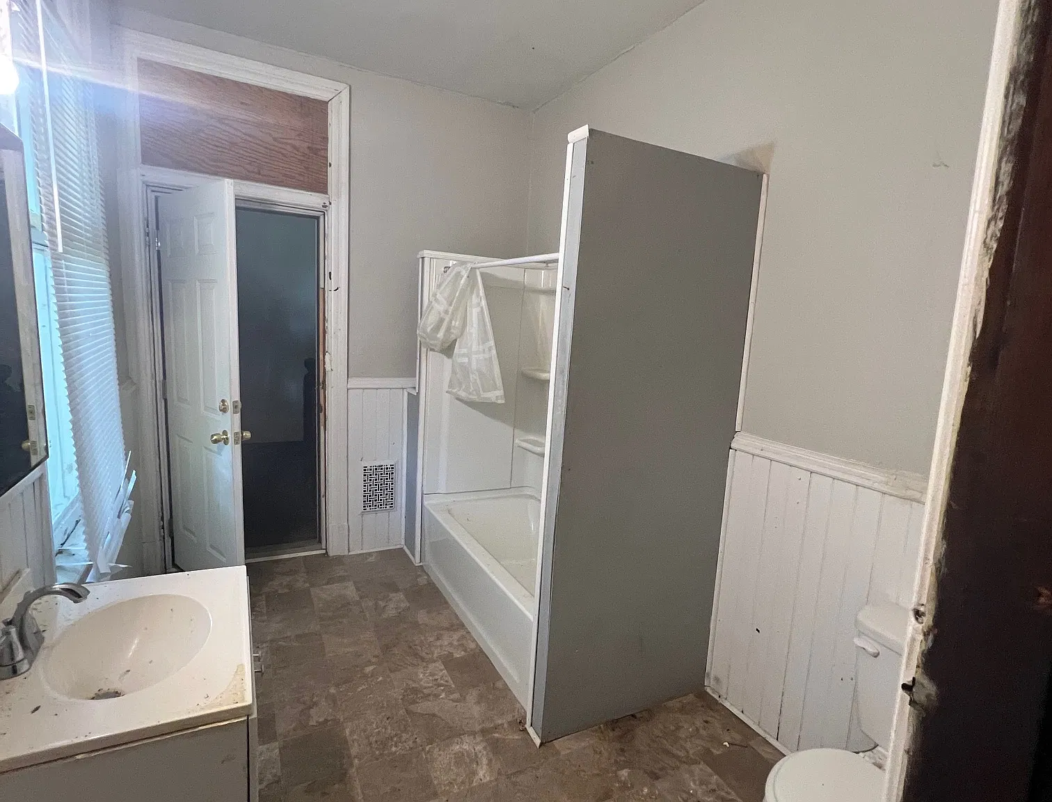Studio, 500 sqft, $575 — Photo 3