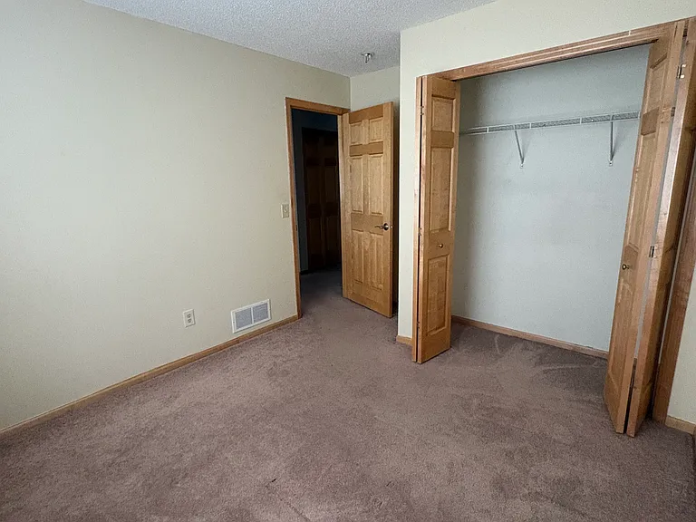 11643 Prospect Curv — Photo 12