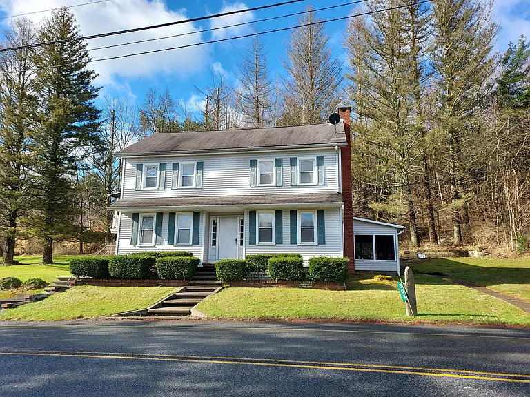 306 Merwinsburg Rd #3 — Photo 2