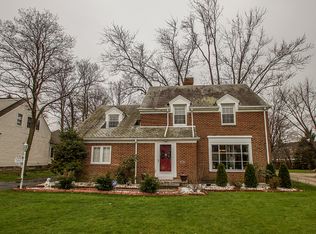 21012 Halworth Rd, Beachwood, OH 44122