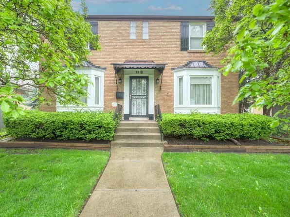 7818 W Oakton St, Niles, IL 60714