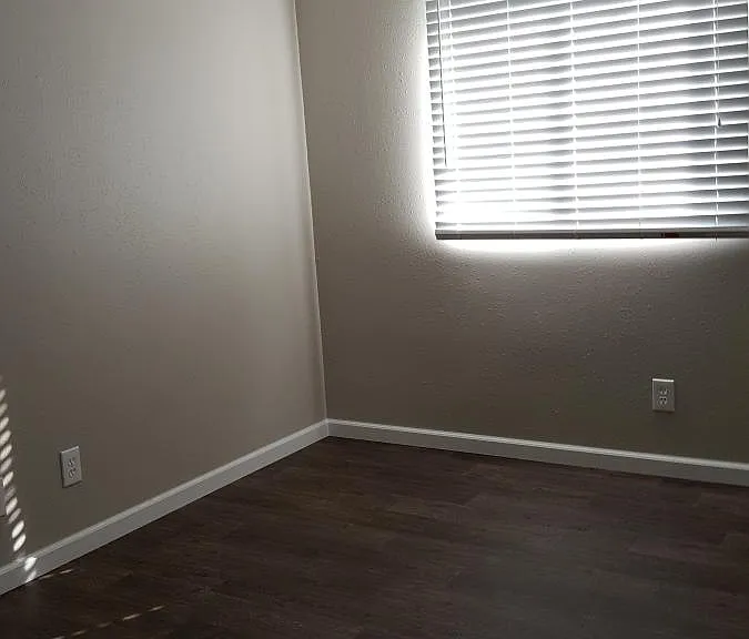 906 Sundown Dr — Photo 10
