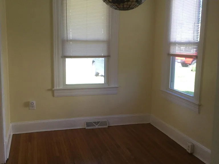 15 Glaize Ave — Photo 4