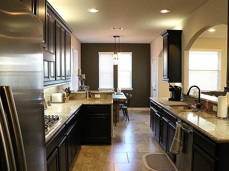 Kitchen, Breakfast area