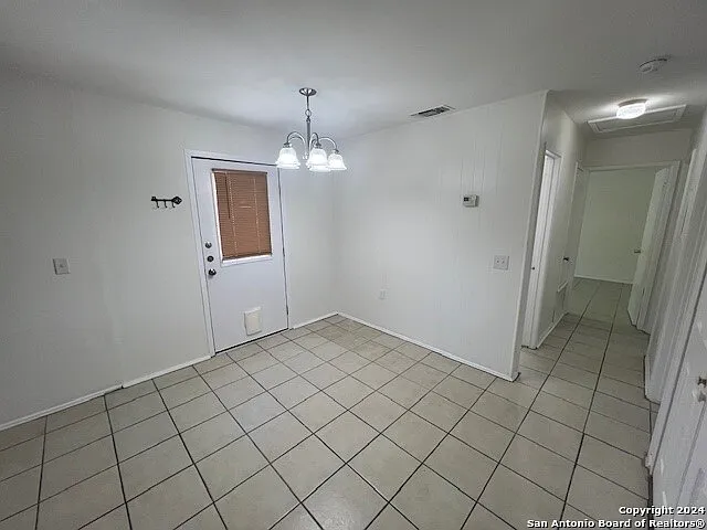 7705 Marigold Trace St — Photo 4